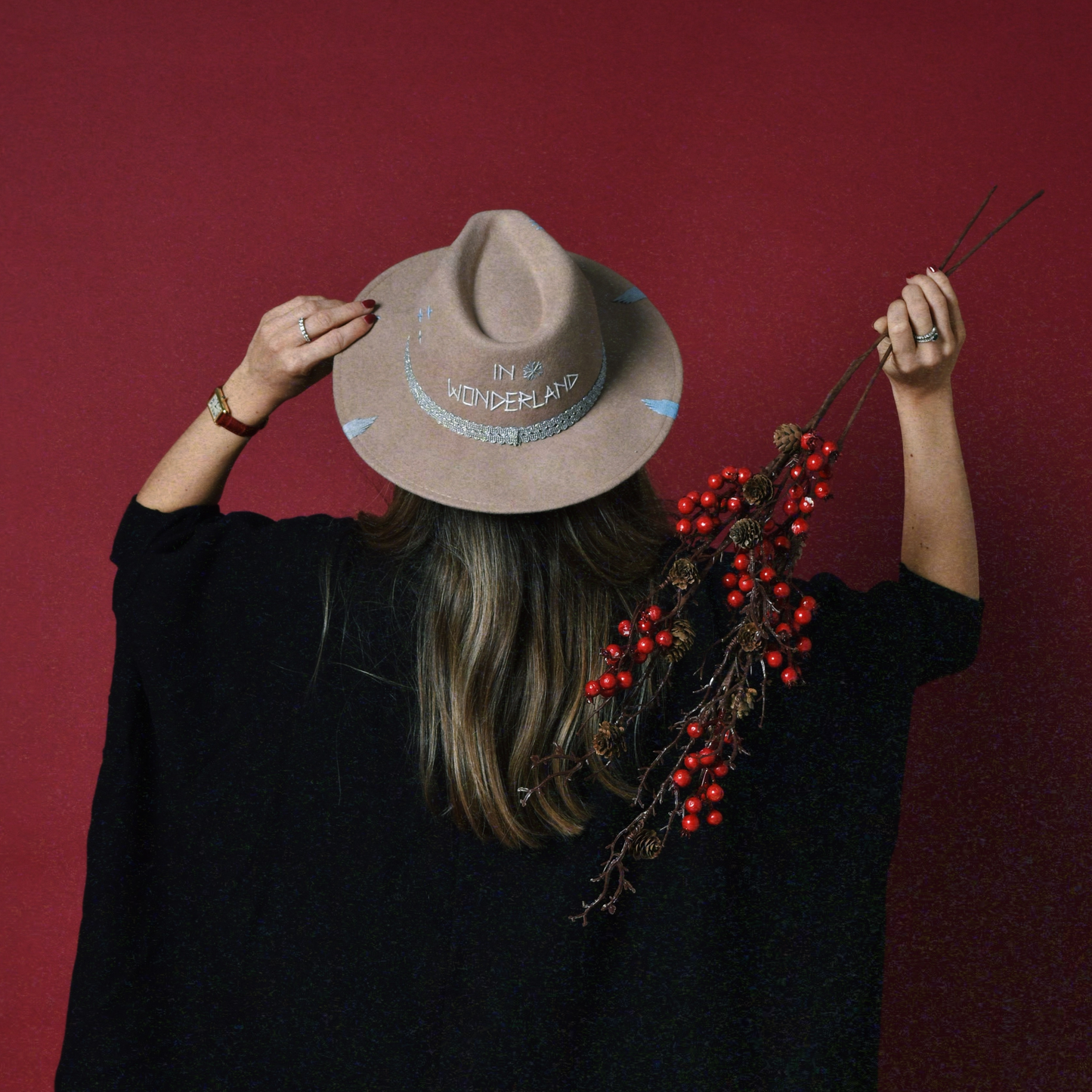 IN WONDERLAND - Beige